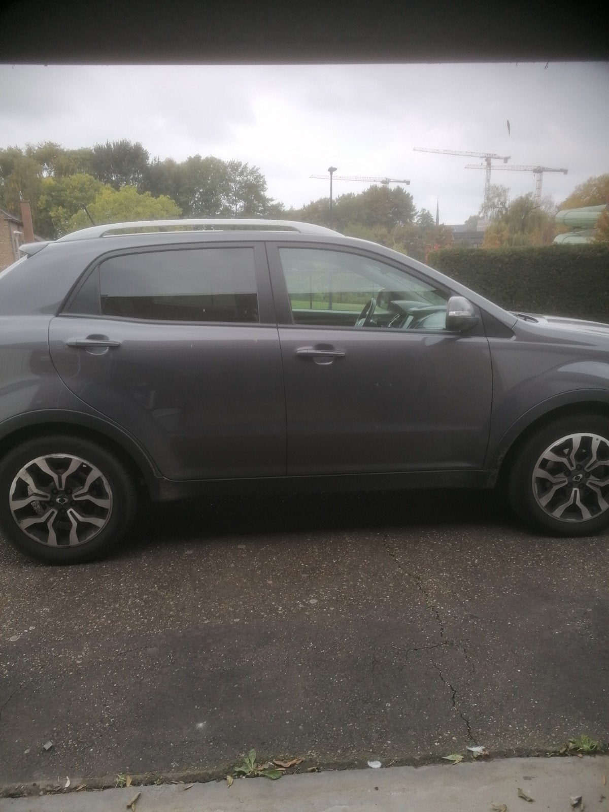 ssangyong korando 2.2 D, Auto's, Automaat, Monovolume, Leder, Zilver of Grijs