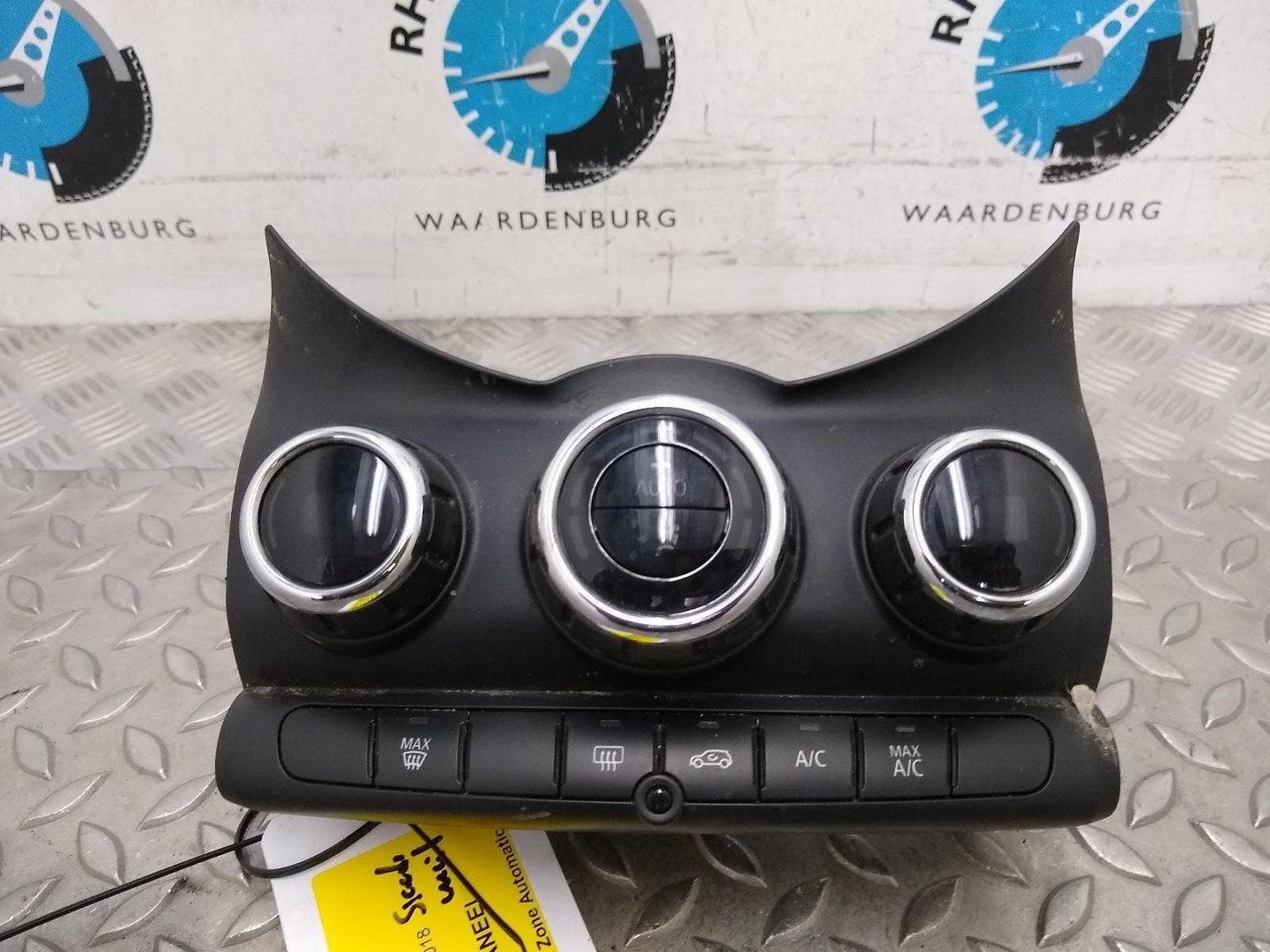 MINI (BMW) MINI F56 COOPER S KACHEL BEDIENINGSPANEEL 2018, Ophalen of Verzenden, Gebruikt, Stiba lid