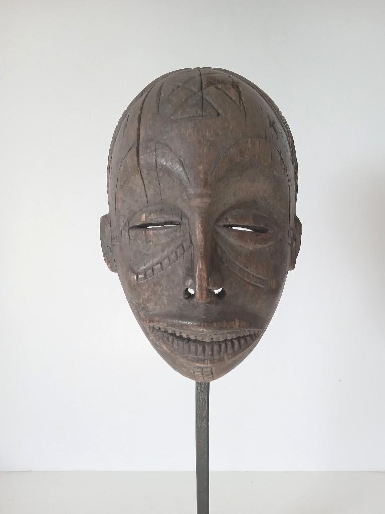 Masque africain, Antiquités & Art, Envoi