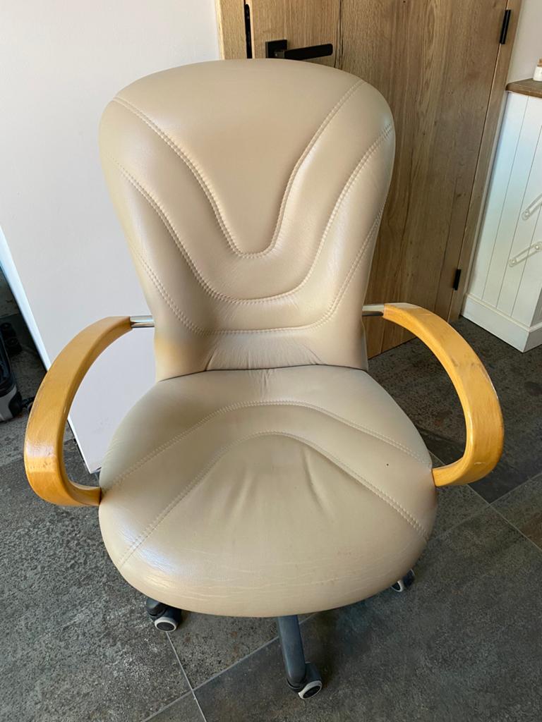 Haise de bureau en cuir blanc, Enlèvement, Utilisé, Cuir
