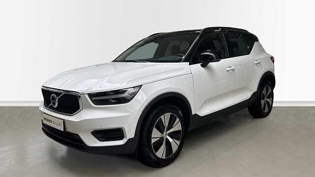 Volvo XC40 Momentum Core T3 | Camera | Park Assist V+A |, Auto's, Automaat, Euro 6, Wit, SUV of Terreinwagen