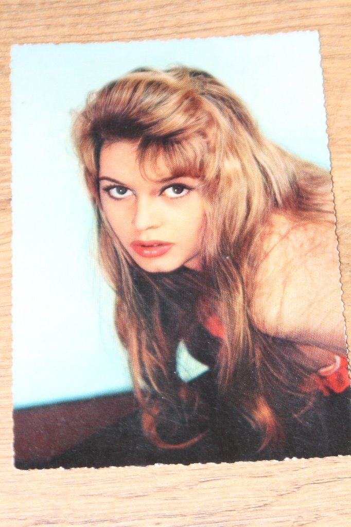 postkaart Brigitte Bardot, Verzamelen, Verzenden