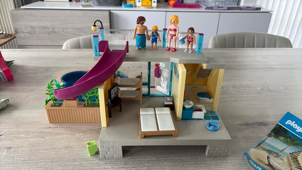 Playmobil bungalow met zwembad, Kinderen en Baby's, Speelgoed | Playmobil, Ophalen, Zo goed als nieuw