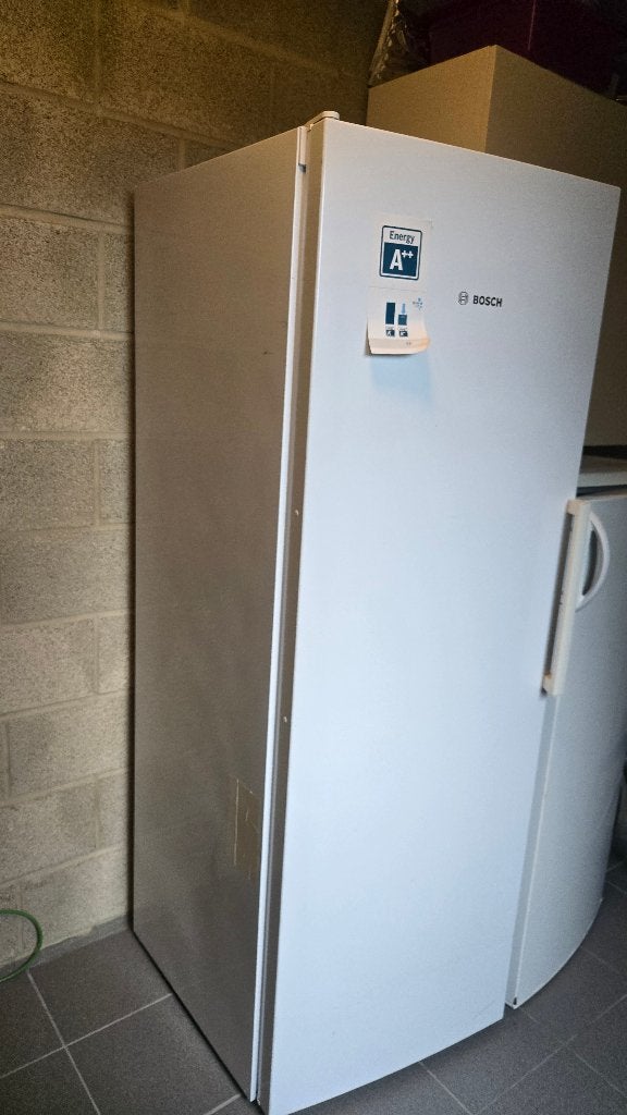 Congélateur armoire Bosch 220 l, Electroménager, Congélateur, Classe énergétique A ou plus économe, 160 cm ou plus, Enlèvement