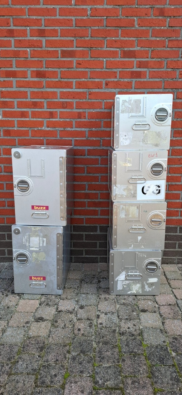 6x Originele Aluminium Vliegtuigcontainers (ATLAS)– KLM/Buzz, Antiek en Kunst, Ophalen