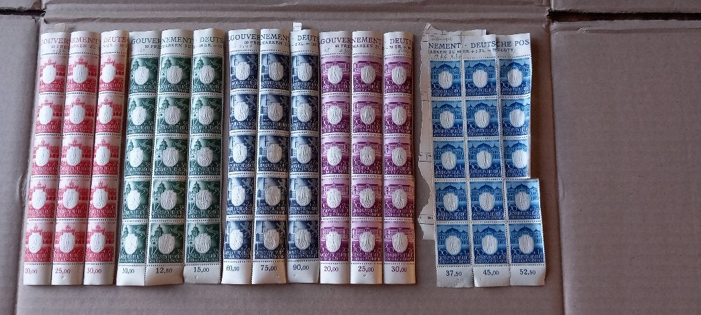 WW II – Gouvernement-Deutsche Post---75 timbres (Pologne), Enlèvement ou Envoi, Non oblitéré, Autres thèmes