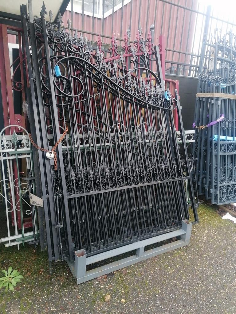 Tuinpoorten, Ophalen