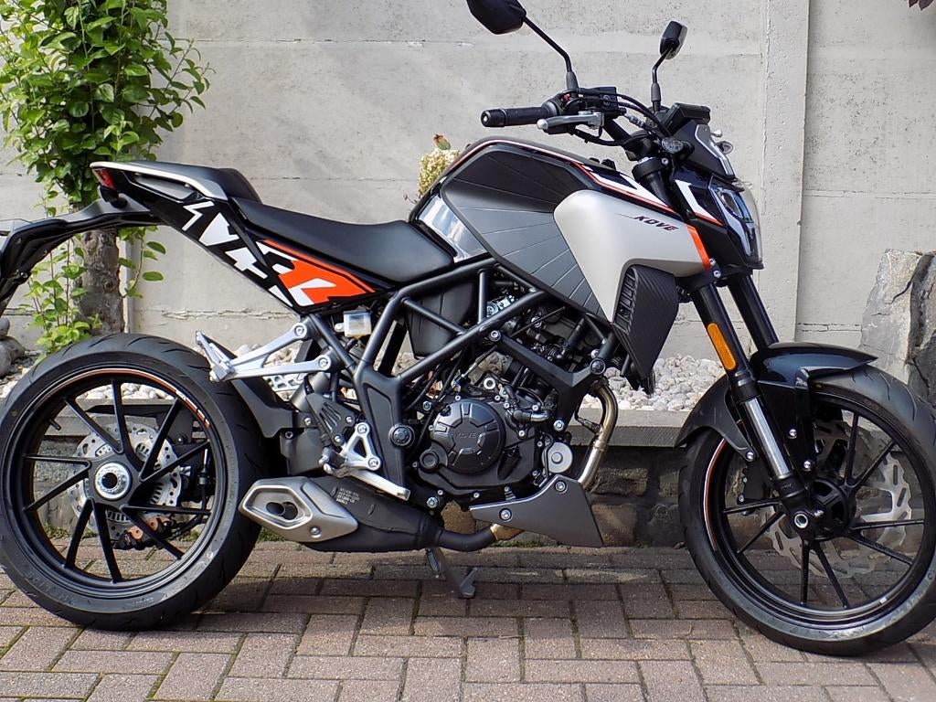 Kove 125 cc naked sport motor 15PK ABS, Motoren, Nieuw, Bedrijf, Sport, 125 cc