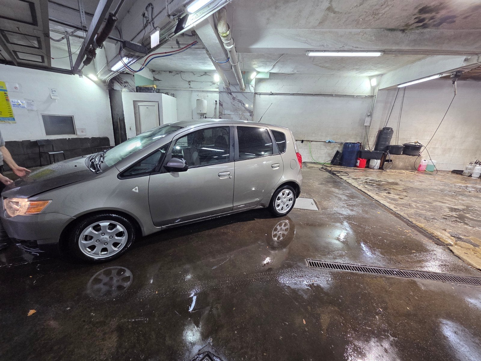 mitsubishi colt 1.3 ketting airco, Auto's, Voorwielaandrijving, Stof, Zwart, 4 cilinders