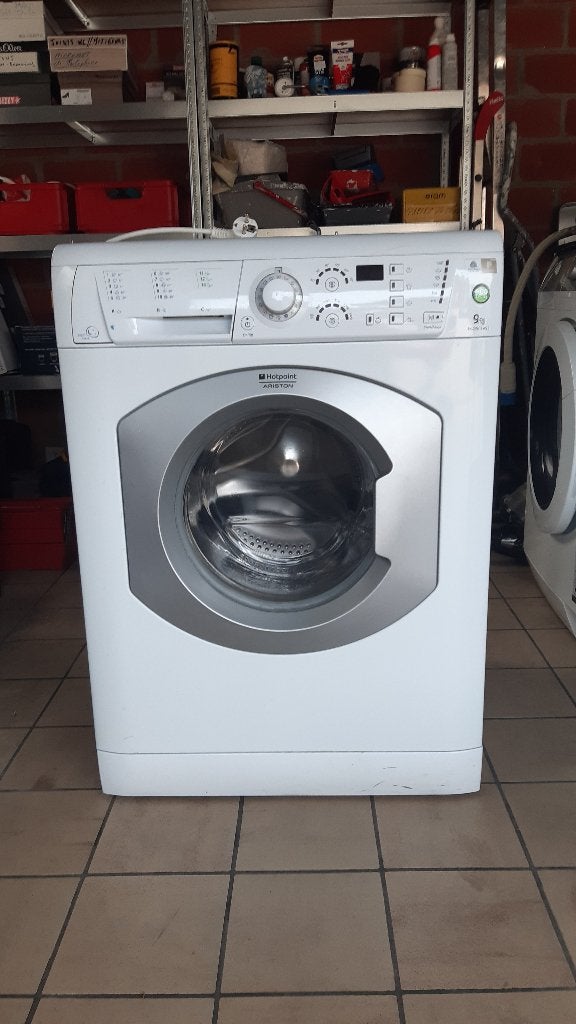 lave-linge, 1200 à 1600 tours, Classe énergétique A ou plus économe, Comme neuf, Chargeur frontal
