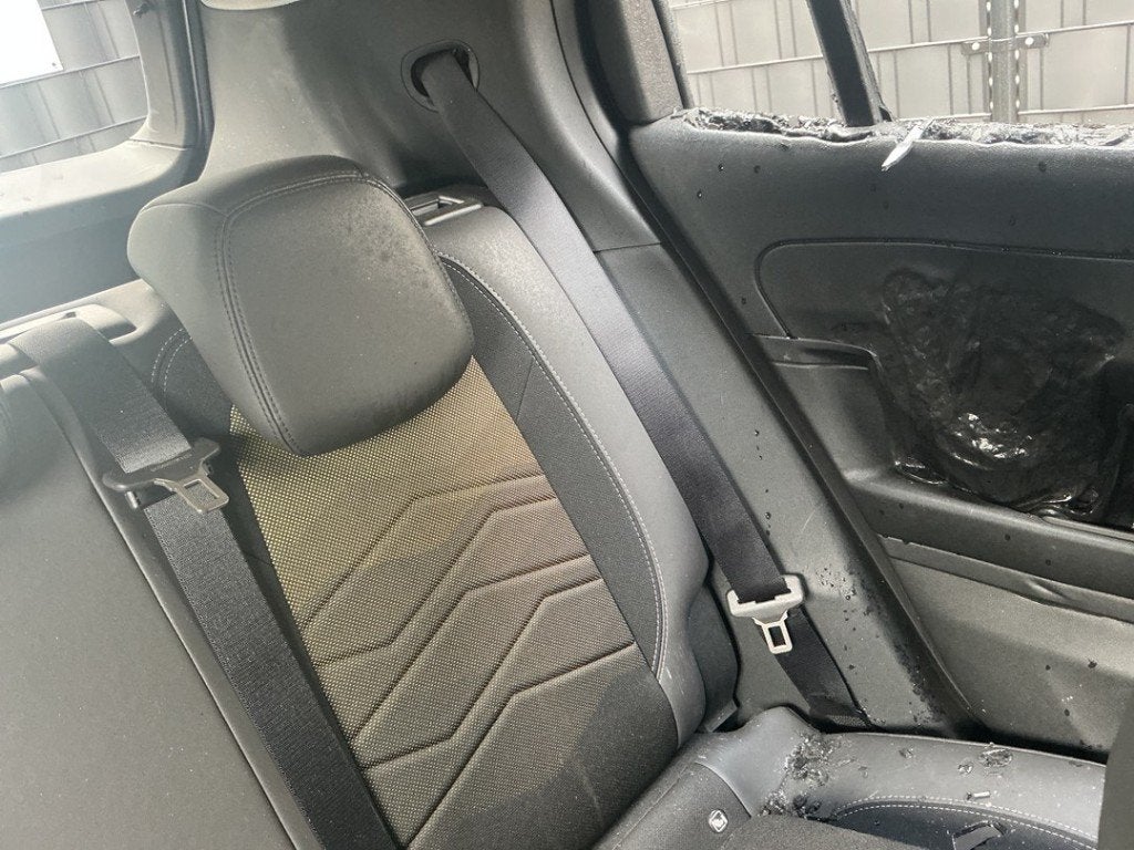 CEINTURE DE SECURITE ARRIERE GAUCHE Avenger (|735769579|), Webaccessibility@stellantis.com, Stellantis N.V., Utilisé, Taurusavenue 1
2132 LS  Hoofddorp, NL