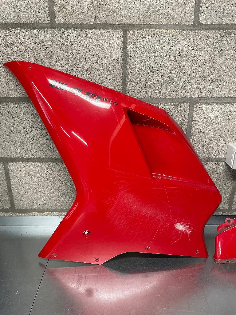 Ducati 848 Evo kuipwerk, Motoren, Ophalen, Gereviseerd