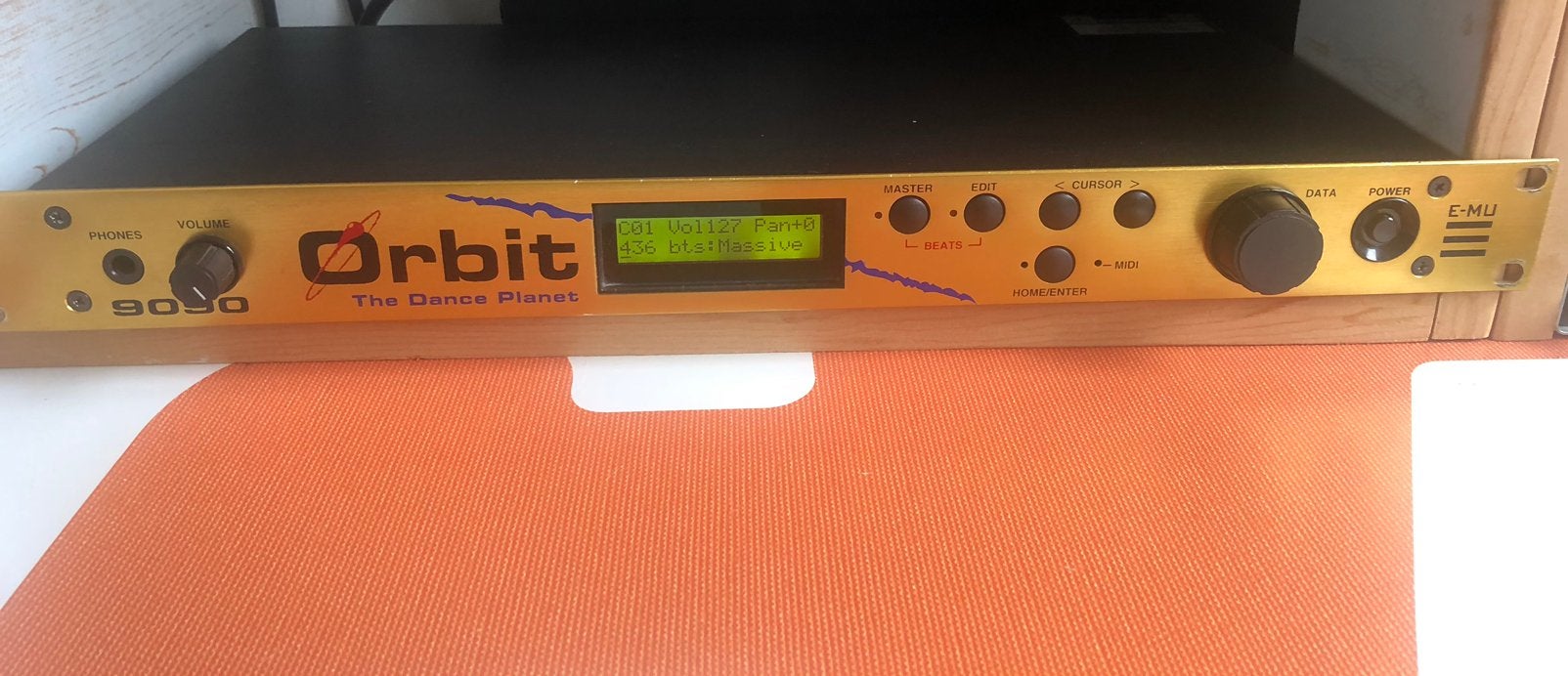Emu Orbit 9090 De dansplaneet, Ophalen, Zo goed als nieuw