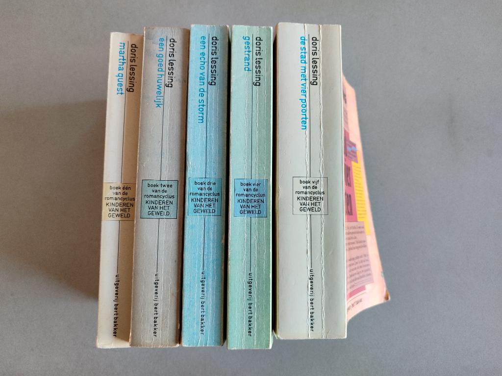 Doris Lessing : Kinderen van het geweld, Enlèvement ou Envoi, Utilisé, Doris Lessing