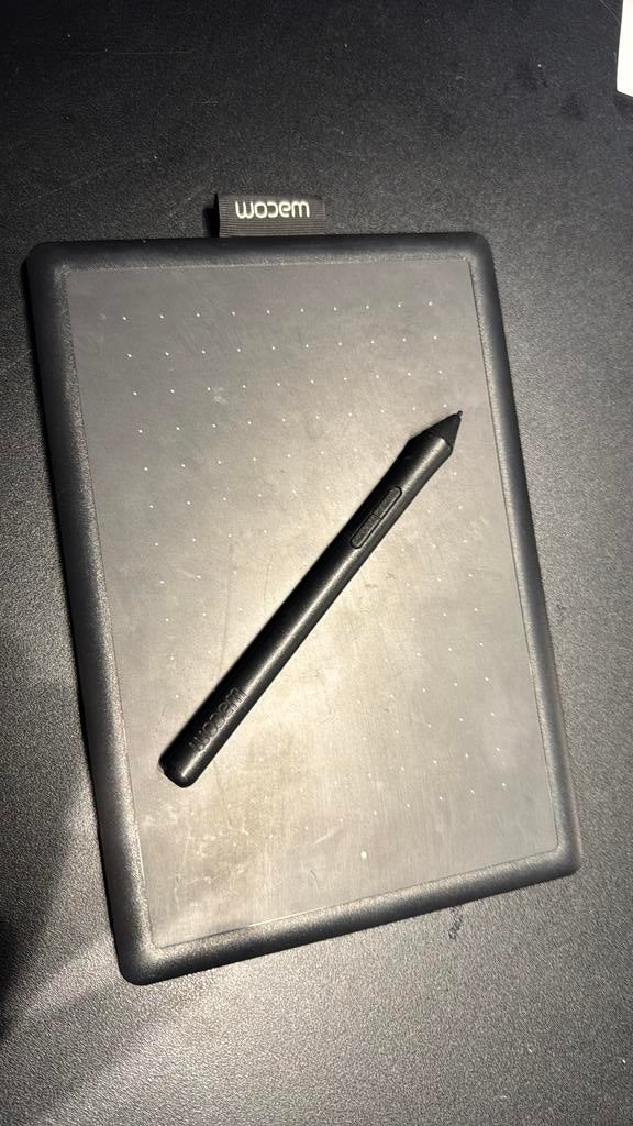 One by Wacom, Computers en Software, Tekentablets, Ophalen, Zo goed als nieuw