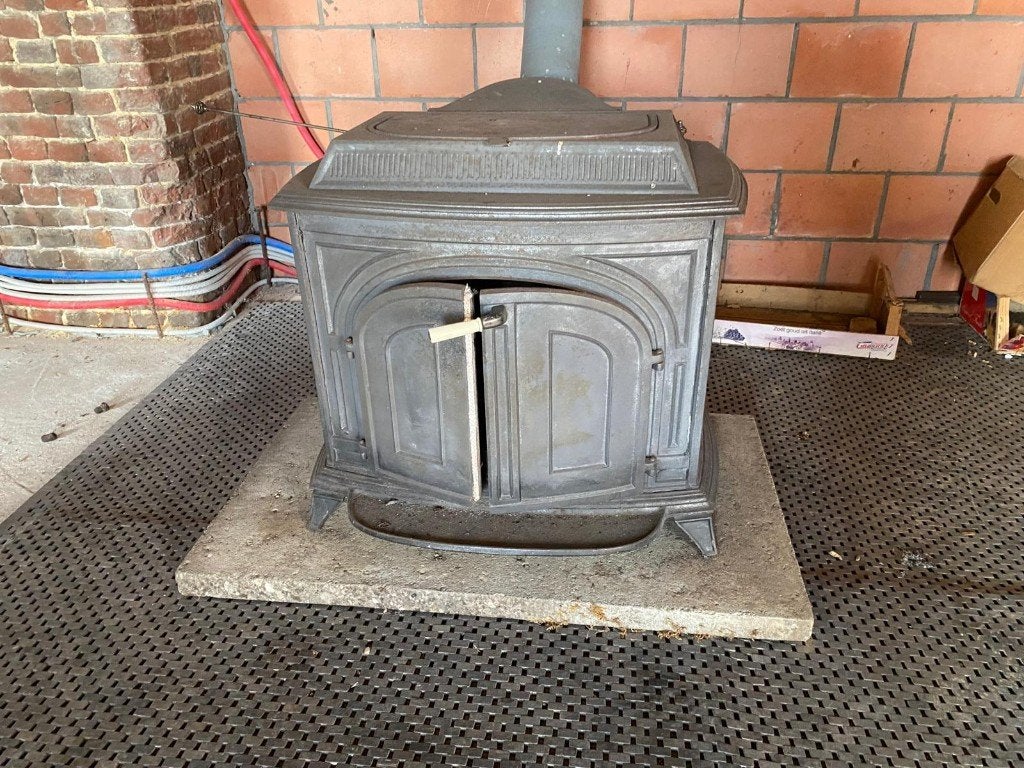 Gietijzeren houtkachel VERMONT CASTINGS – VIGILANT, Ophalen, Gebruikt, Hout, Houtkachel