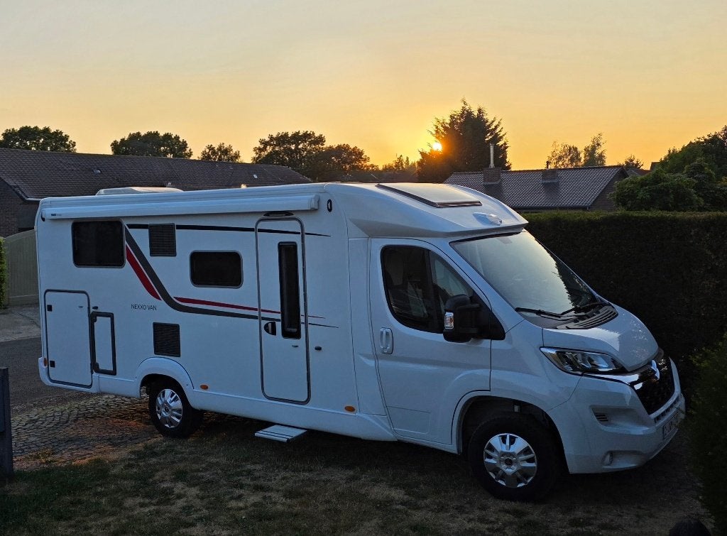 Mobilhome citroen jumper burstner, Ringverwarming, Koelkast, Treinzit, Particulier