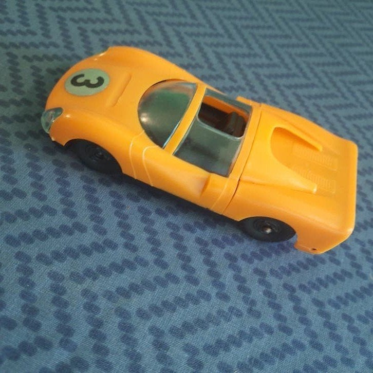 DBGM ALLEMAGNE*ENVIRON 1:43* FERRARI 330 P 3 *VINTAGE*PLASTI, Hobby & Loisirs créatifs, Enlèvement, Comme neuf, Voiture, Autres marques