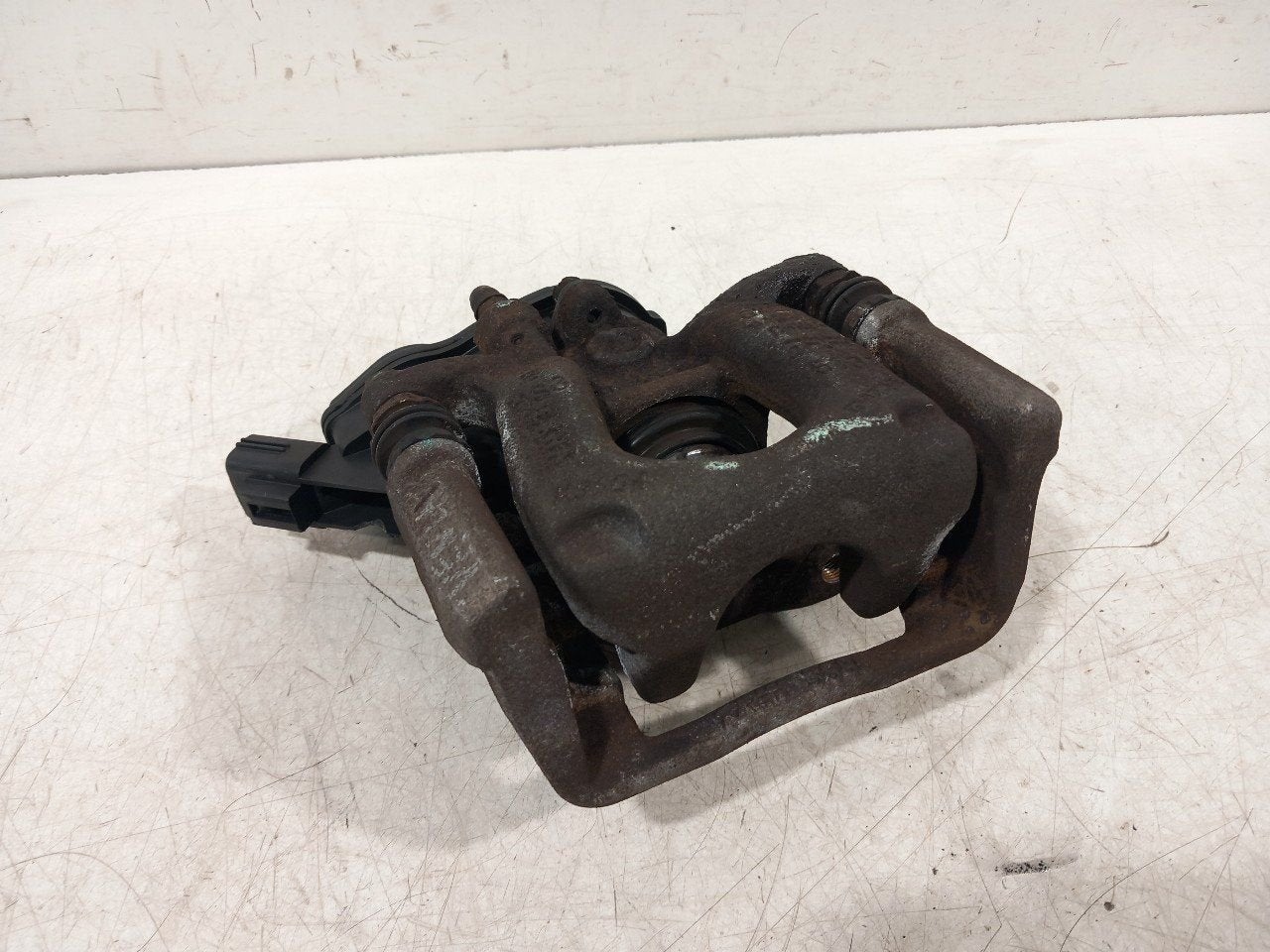 Remklauw links achter Mazda 6, Auto-onderdelen, Onderdelen@venauto.nl, Van der Ven Autorecycling B.V., Gebruikt, Ettenseweg 76, 4706 PB Roosendaal, The Netherlands