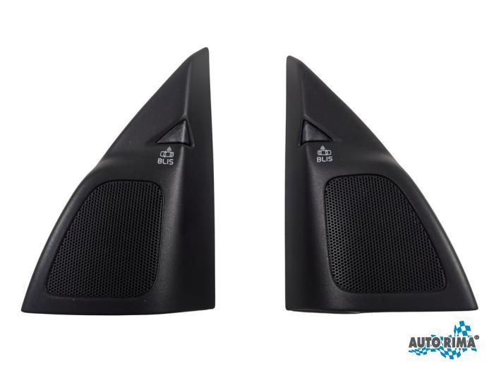 Speakerkap van een Volvo V60, Gebruikt, -, -, Ophalen of Verzenden