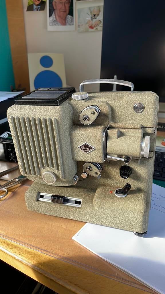 Eumig P8 filmprojector (voor onderdelen), Ophalen, 1940 tot 1960, Projector