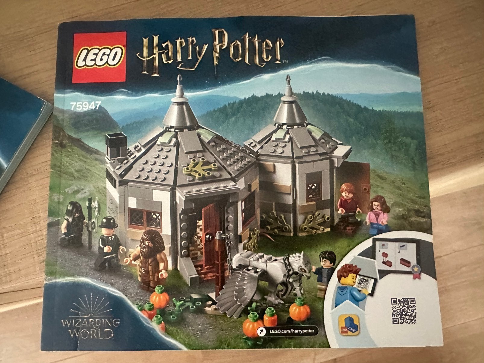 LEGO Harry Potter 75947 — La cabane de Hagrid, Enlèvement, Comme neuf