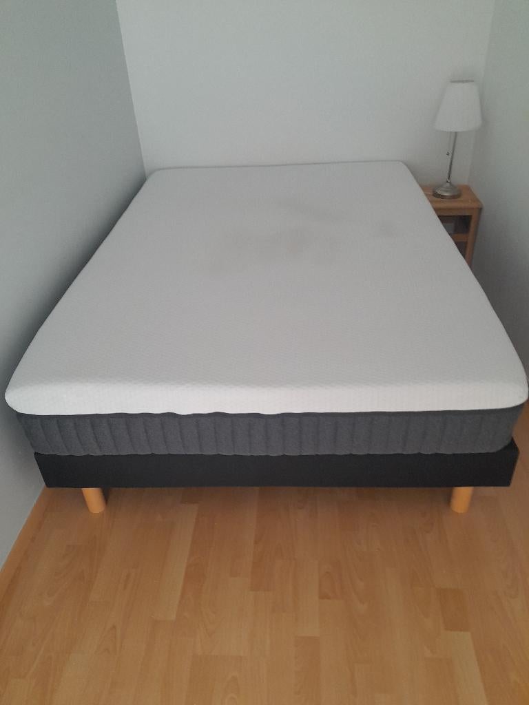 Matelas Emma Hybrid II 140x200, Maison & Meubles, Matelas, 140 cm, Enlèvement, Utilisé
