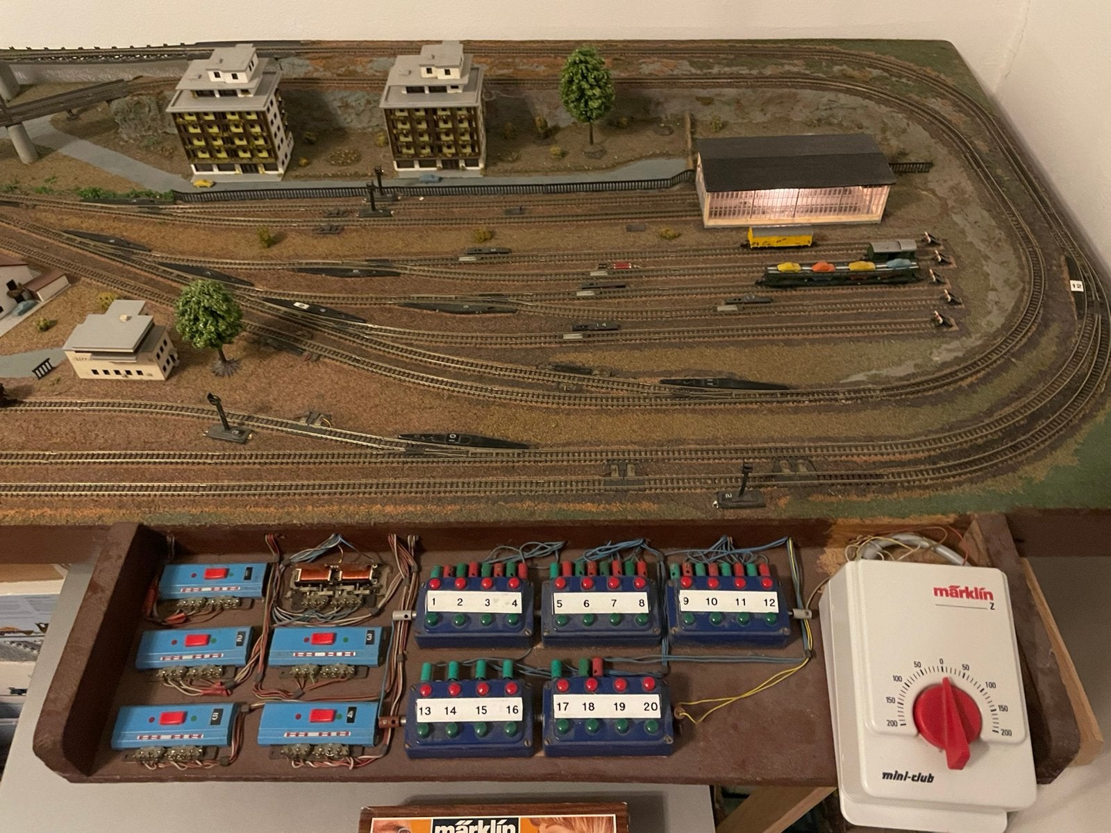 Marklin Z landschap rangeerstation, Ophalen, Zo goed als nieuw