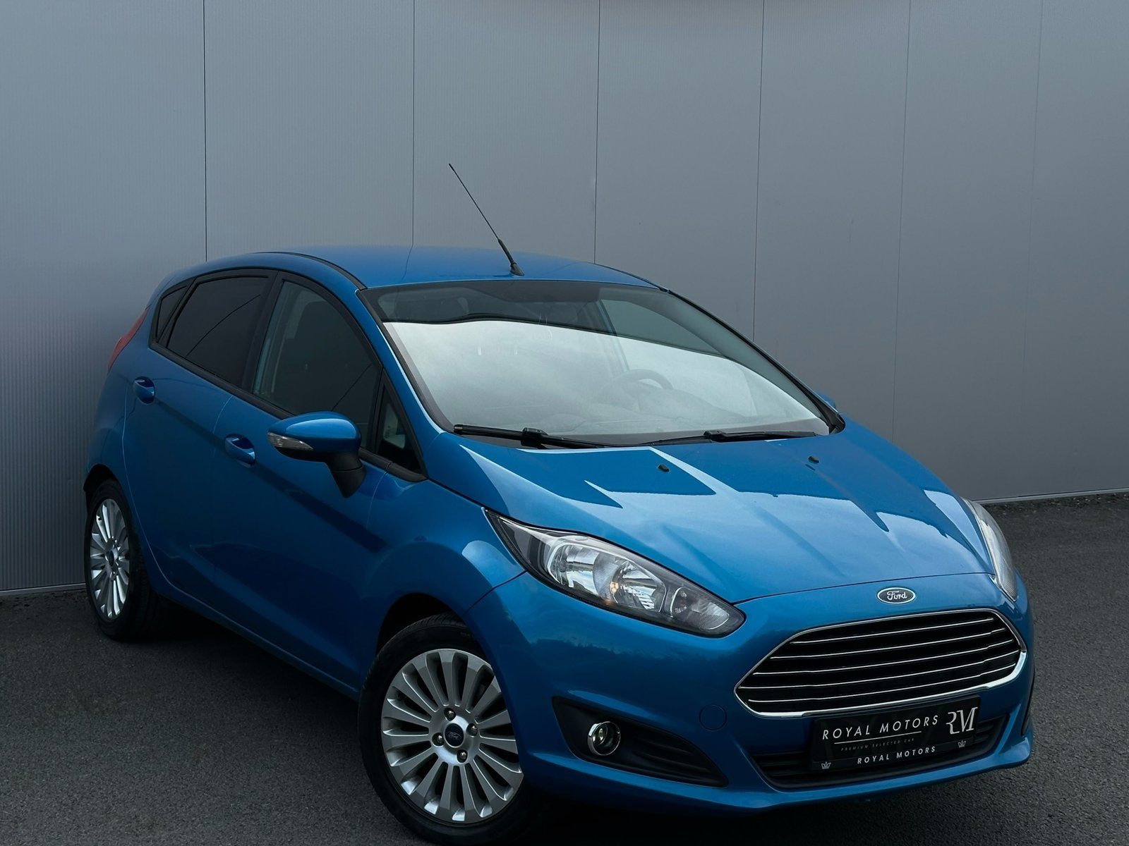 Ford Fiesta 1.5 TDCi Titanium 07/2014 168.000 km GAR. 1 JAAR, Auto's, Voorwielaandrijving, Stof, Zwart, Blauw