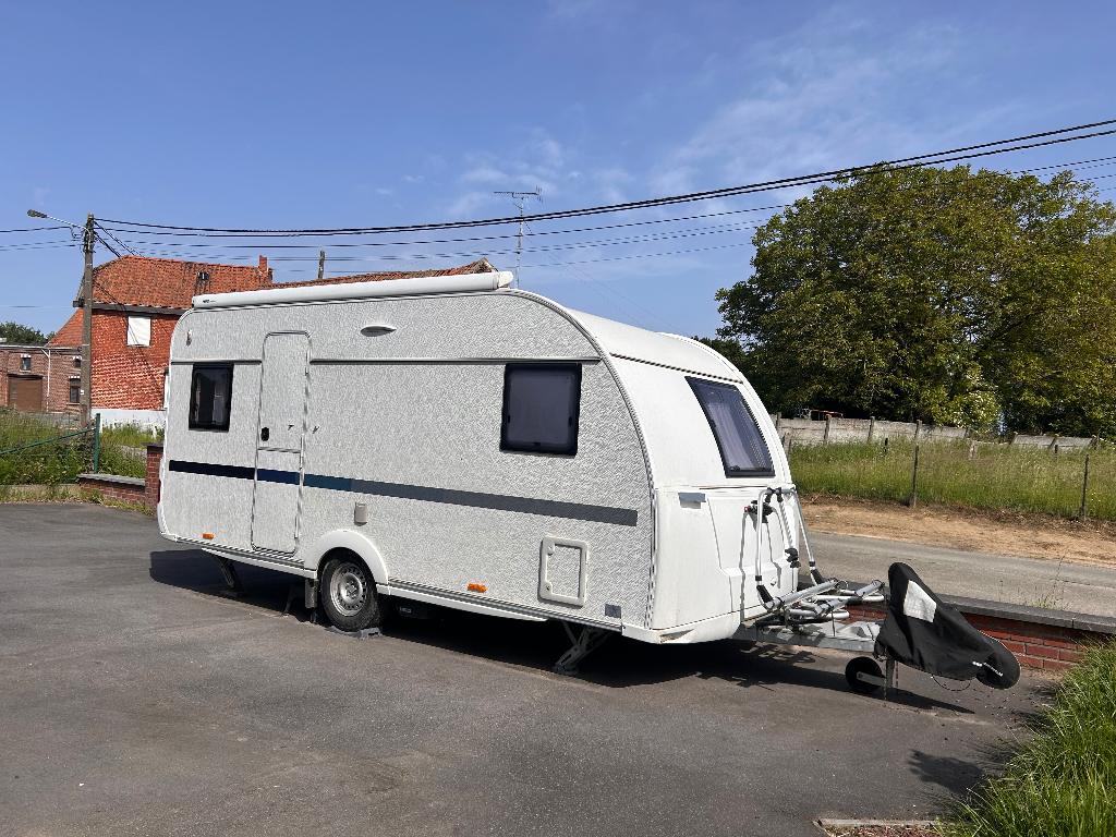 Trailer te koop, Omvormbare zithoek, Particulier, Adria, 6 tot 7 meter
