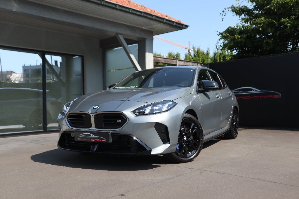 135 M x-Drive /NEW mod /Headup/Harman/Leder/360/4.300 KM !!!, Auto's, BMW, 1 Reeks, 174 g/km, 4 cilinders, Leder