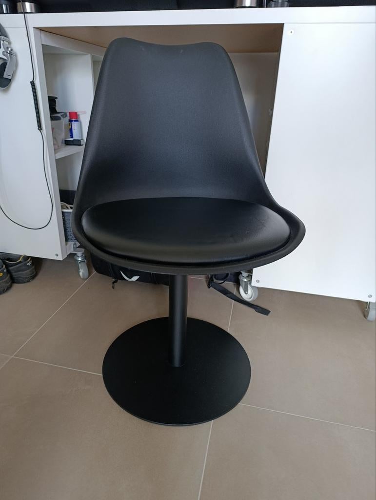 2 draaibare eetkamerstoelen, Huis en Inrichting, Ophalen