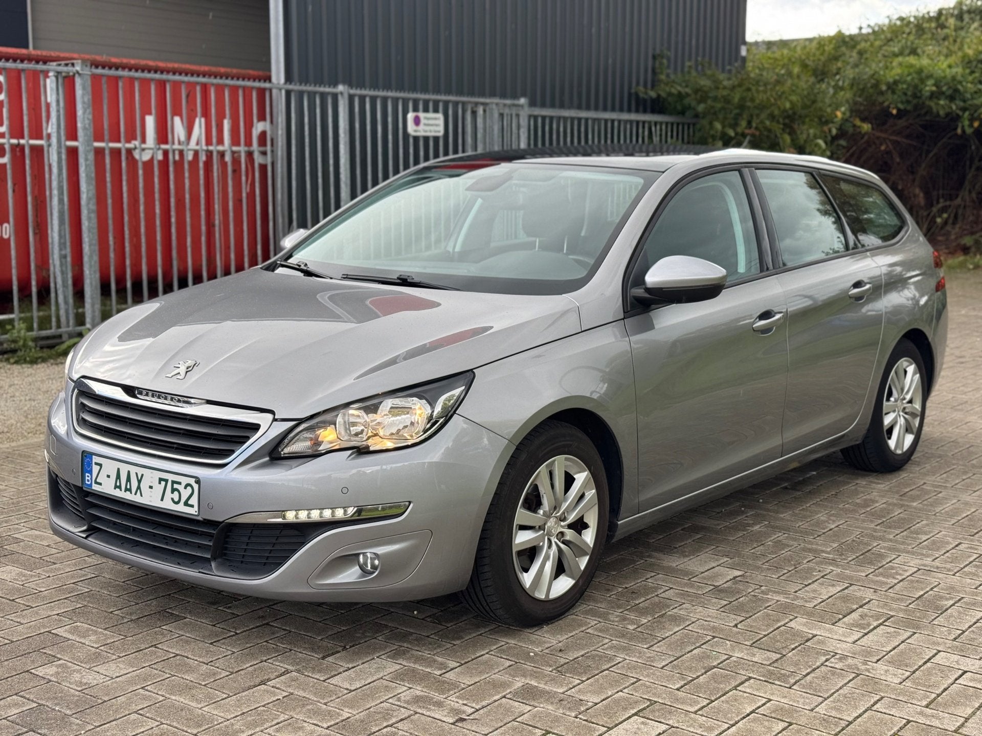 Peugeot 308, 94 kW, Argent ou Gris, Achat, Euro 6