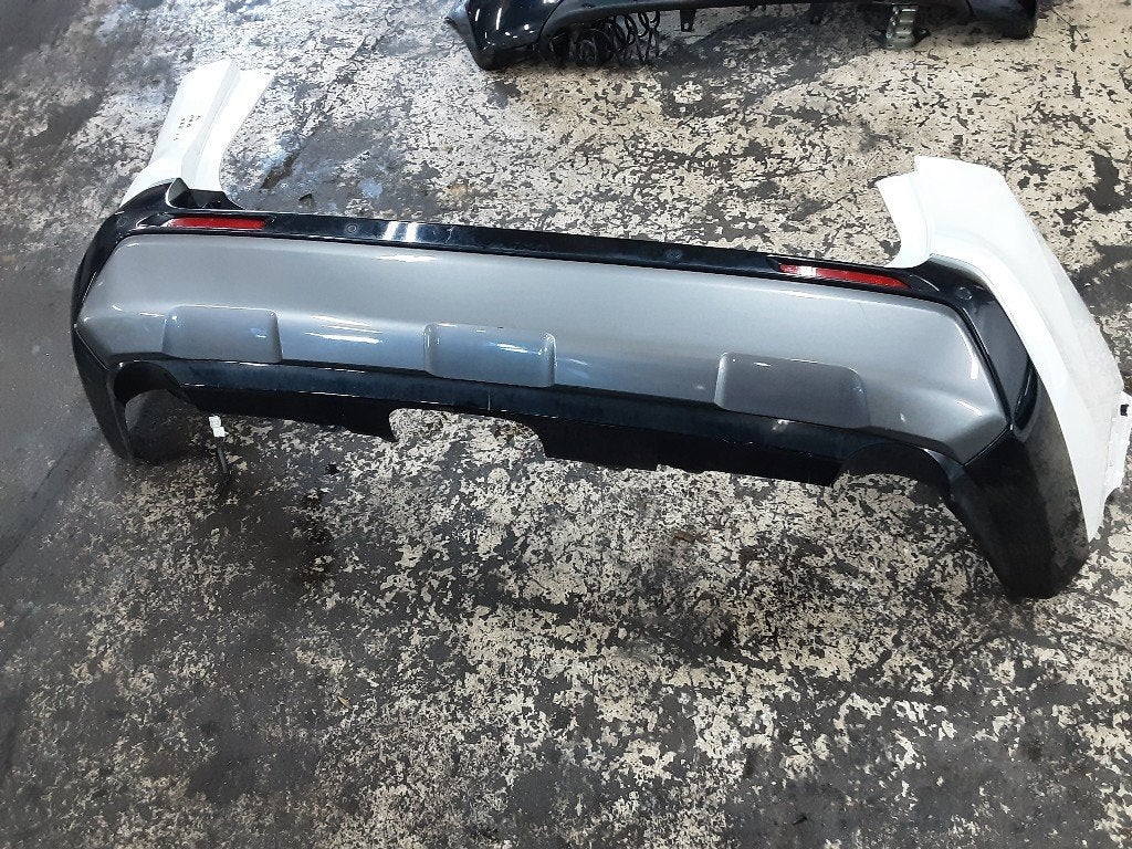 PARE-CHOCS ARRIÈRE Toyota RAV4 (A5) (01-2018/-), Arrière, Pare-chocs, Kundenbetreuung@toyota.de, Toyota