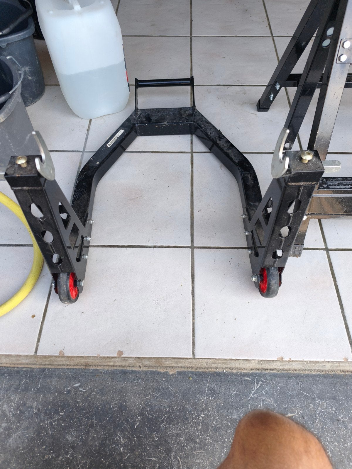 pied moto, Enlèvement