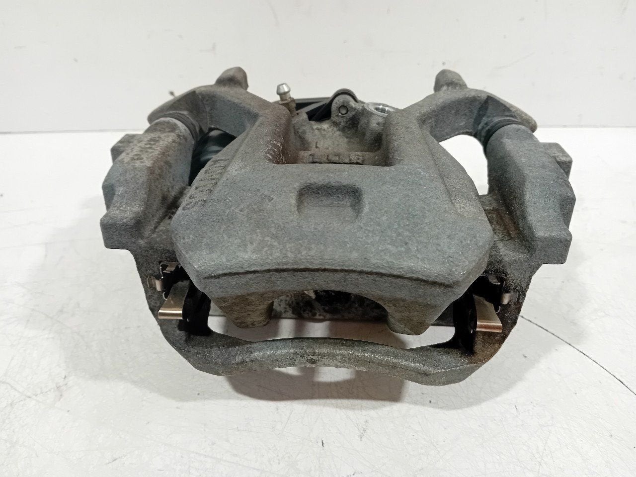 Remklauw links achter Lexus ES, Onderdelen@venauto.nl, Van der Ven Autorecycling B.V., Gebruikt, Ettenseweg 76, 4706 PB Roosendaal, The Netherlands