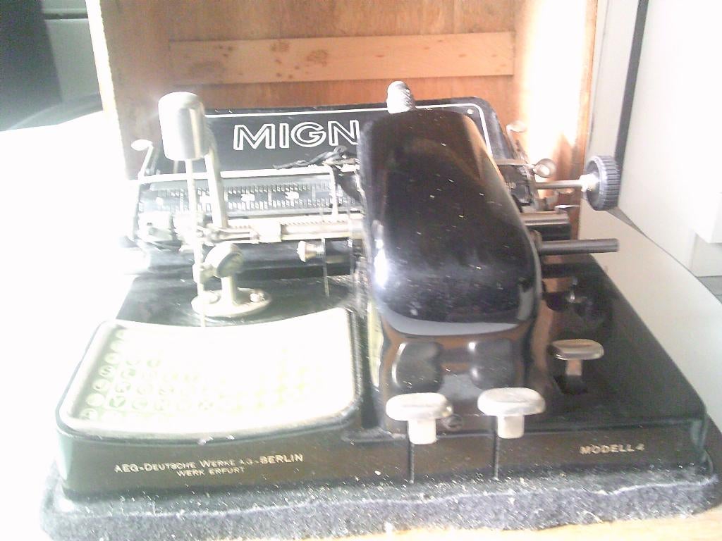 typmaschien mignon A E G anno 1920, Antiek en Kunst, Ophalen