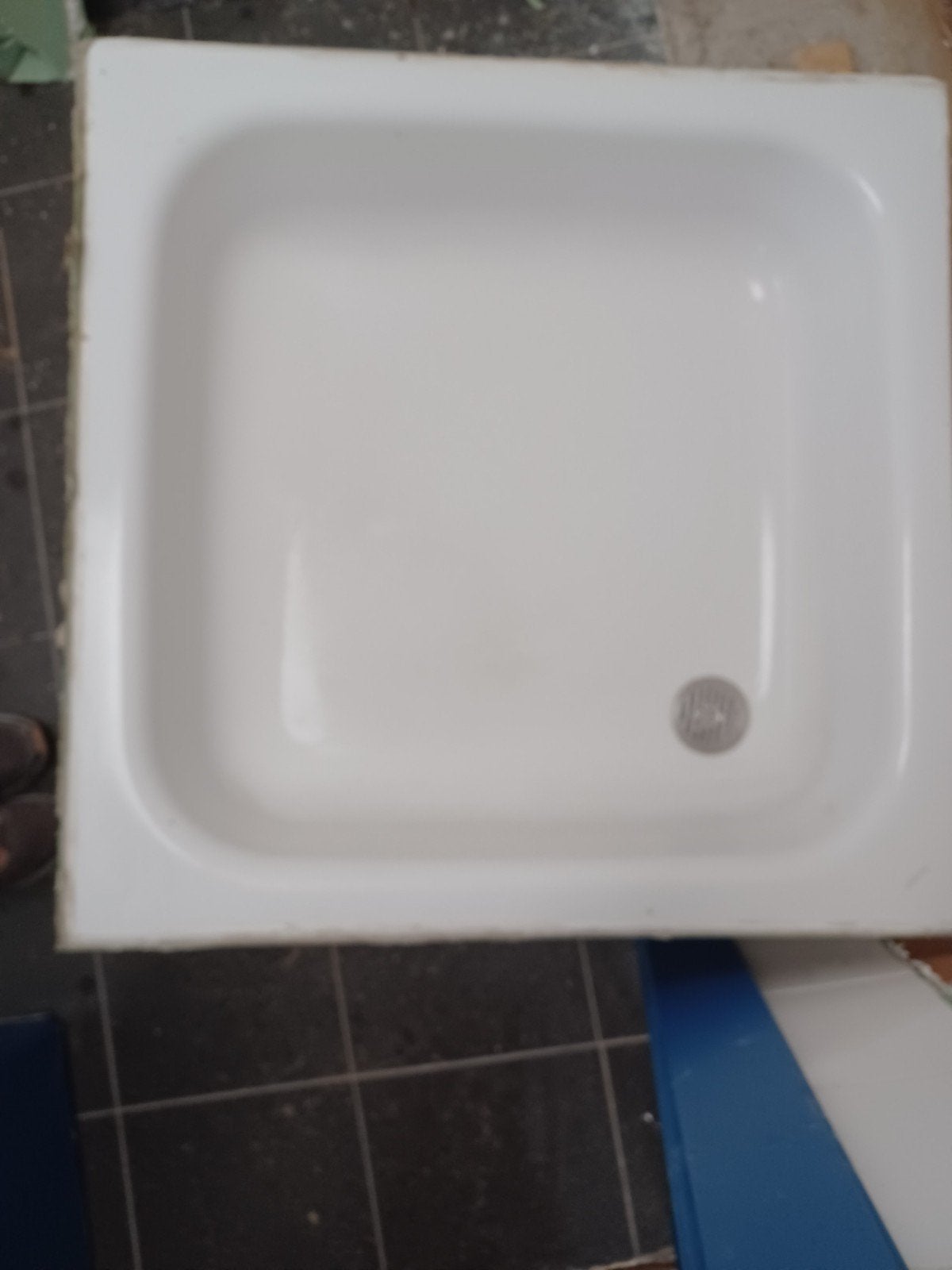 douchebak gietijzer, Enlèvement, Douche