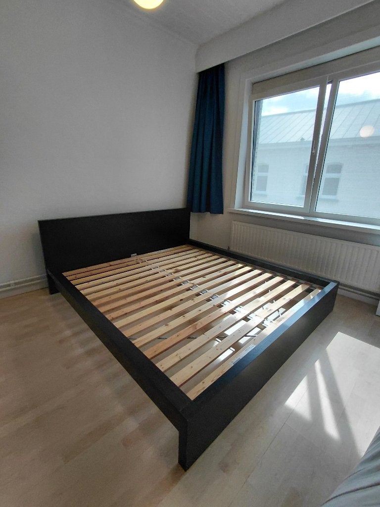 MALM tweepersoonsbed (180x200cm) - bedonderstel+lattenbodems, Huis en Inrichting, Slaapkamer | Bedden, Gebruikt, Tweepersoons