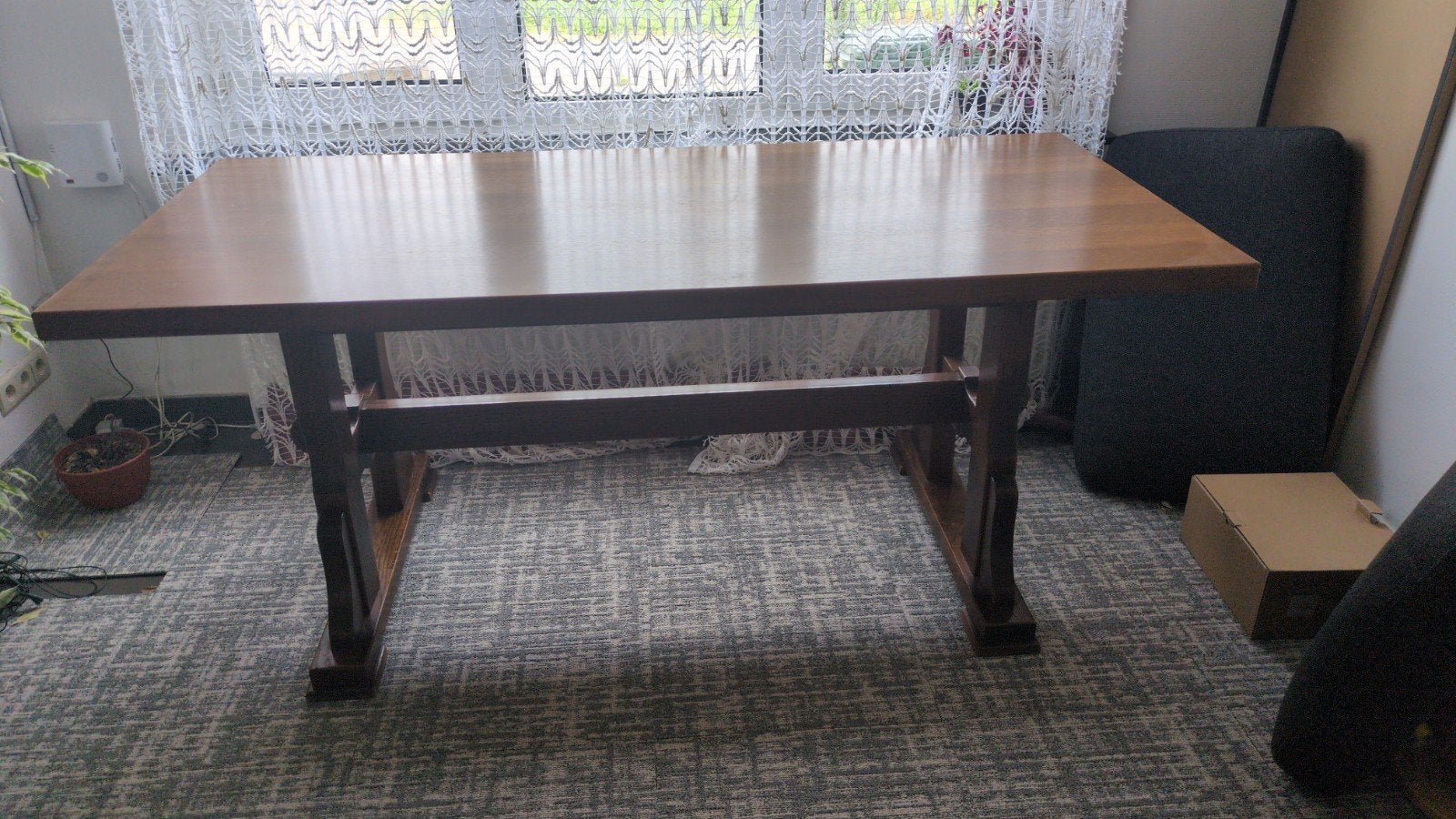 salon tafel, Ophalen
