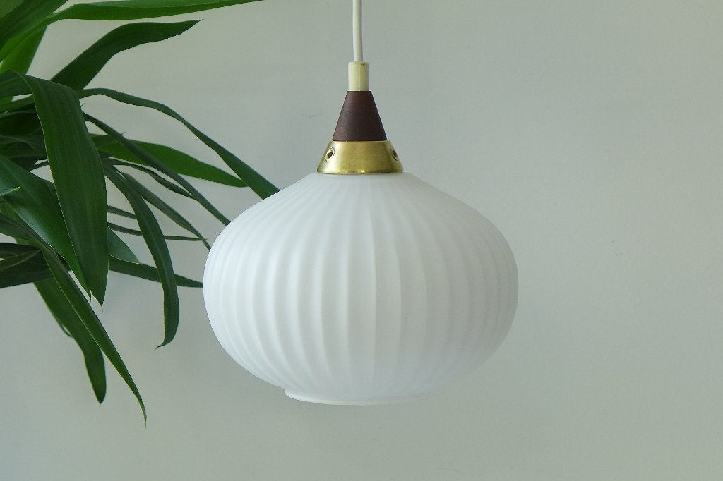 Vintage Hanglamp Jaren 60 70 Opaalglas Massive Belgien, Maison & Meubles, Lampes | Suspensions, Verre, Enlèvement
