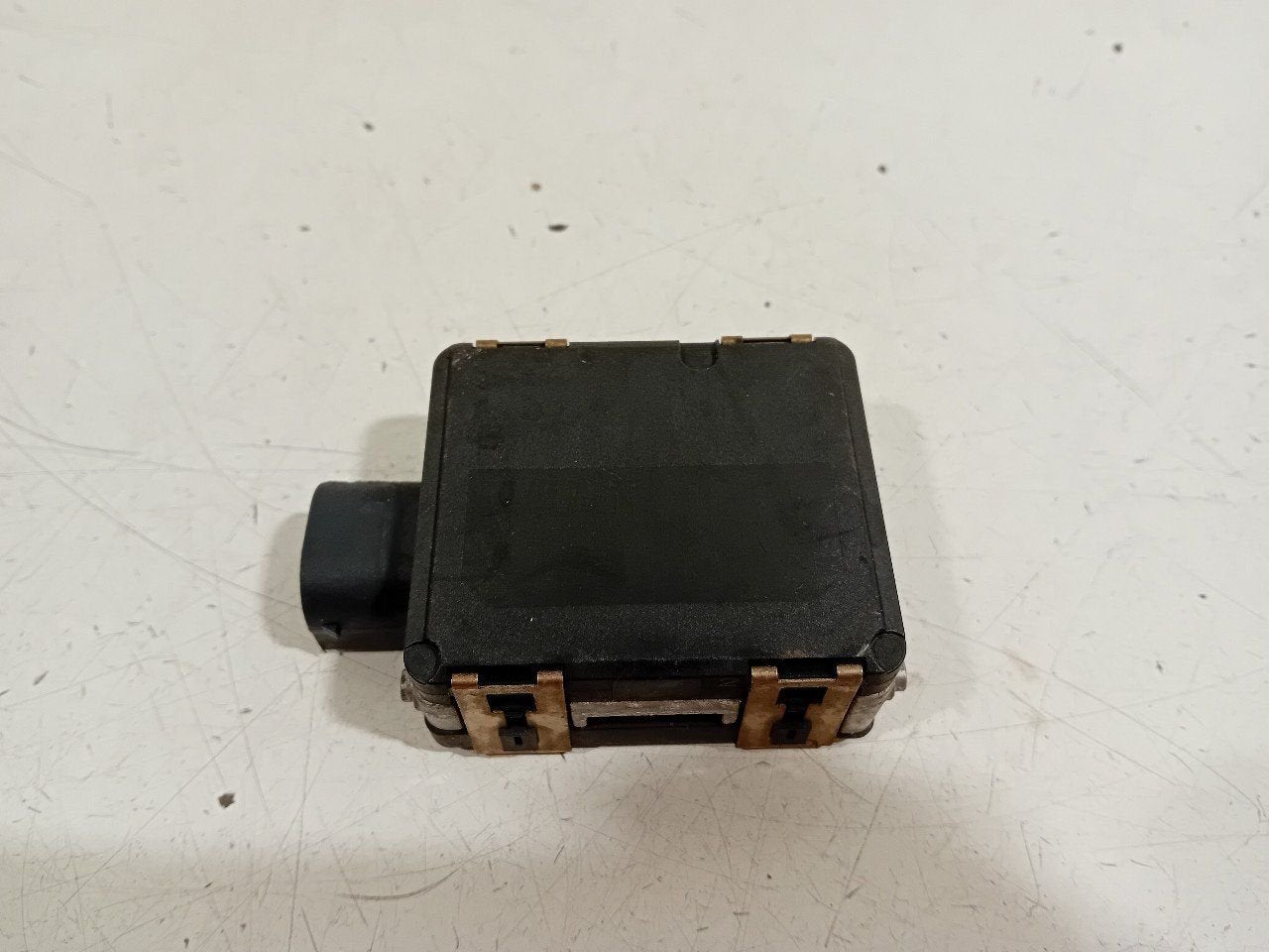 Adaptive cruise control sensor Mercedes-Benz A-Klasse, Onderdelen@venauto.nl, Van der Ven Autorecycling B.V., Gebruikt, Ettenseweg 76, 4706 PB Roosendaal, The Netherlands