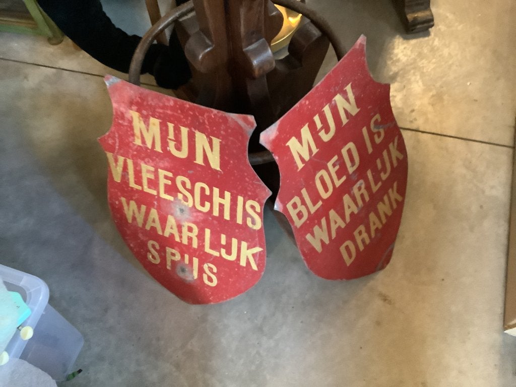 Oude religieuze processie borden !, Ophalen