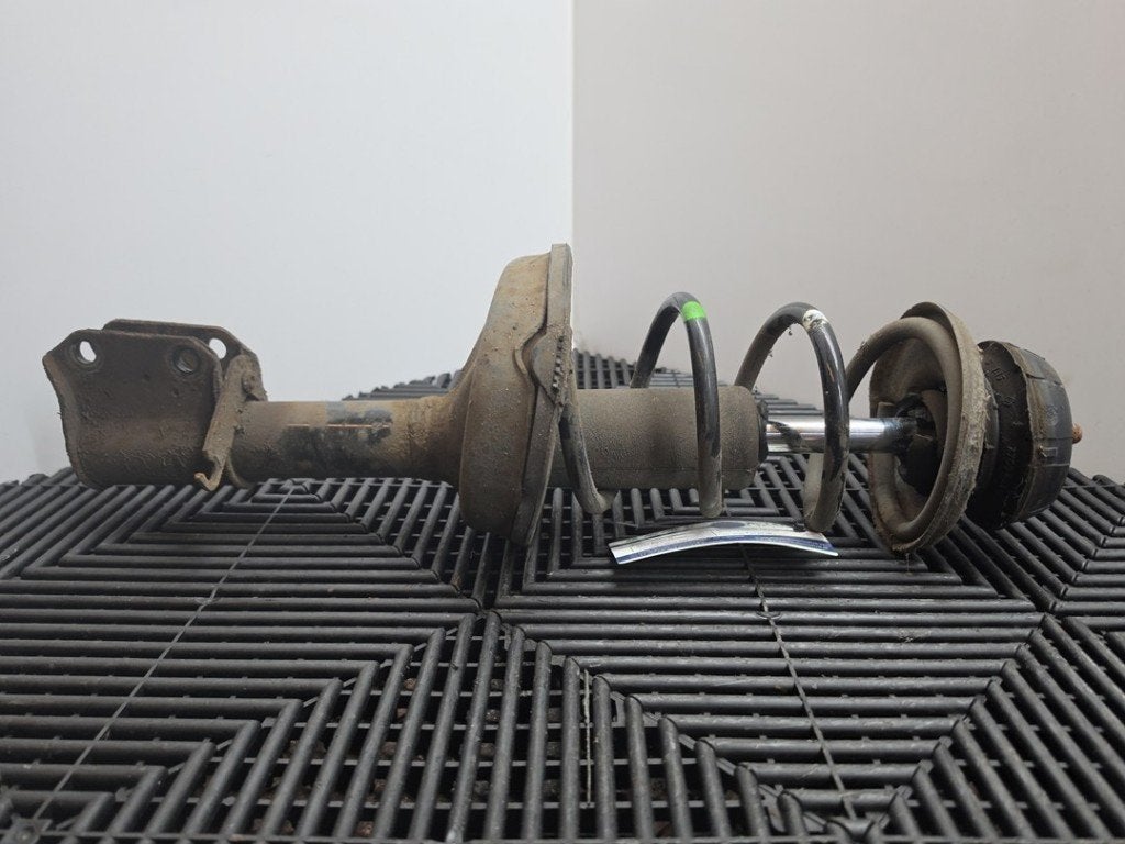 AMORTISSEUR OU ABSORBEUR DE CHOC AVANT GAUCHE (|8200367895|), Autos : Pièces & Accessoires, Renault, Utilisé, Peter-Huppertz-Straße 5
51063  Köln, DE