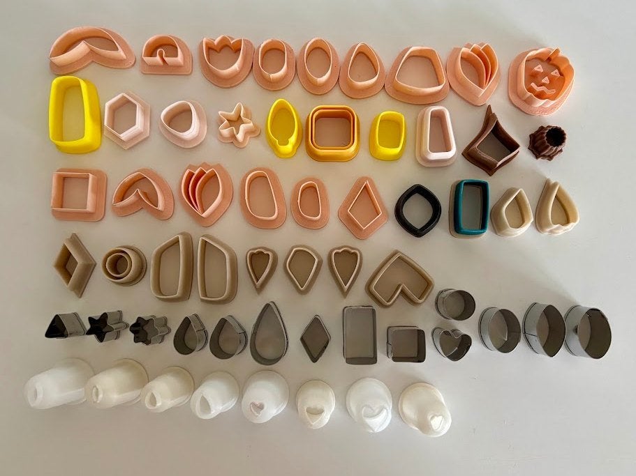 59 polymeerklei cutters: in lot of per stuk te koop: €1/stuk, Hobby en Vrije tijd, Ophalen of Verzenden, Zo goed als nieuw, Overige typen