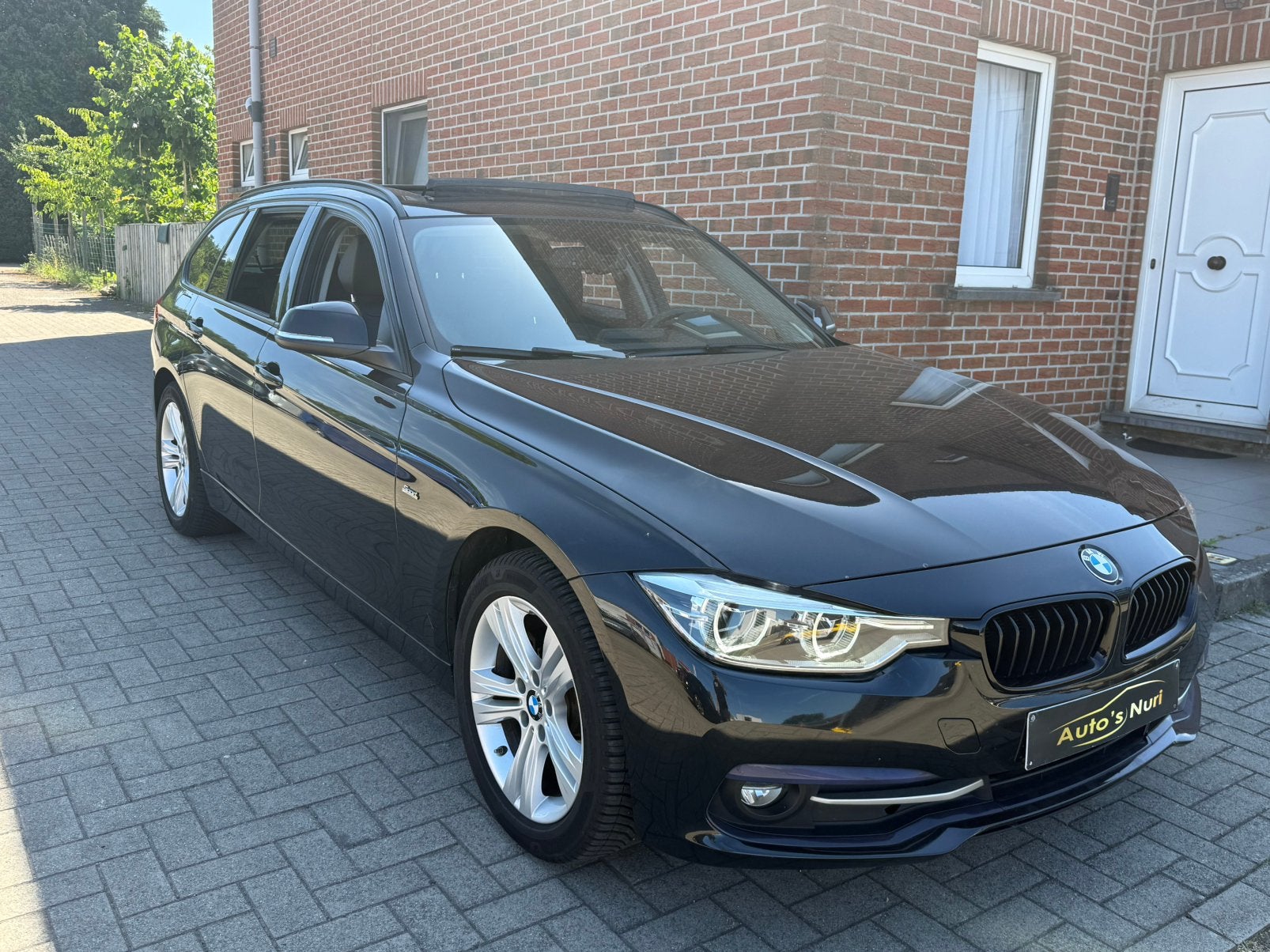 Bmw 318d lci  manueel diesel euro6b pano leder sport line, Auto's, BMW, Euro 6, Zwart, Leder, Bedrijf
