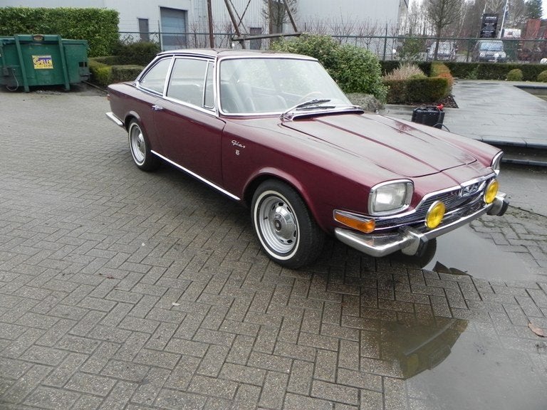 Glas - V8 2600 B.J 1966 (BMW), Achterwielaandrijving, 110 kW, Leder en Stof, Grijs