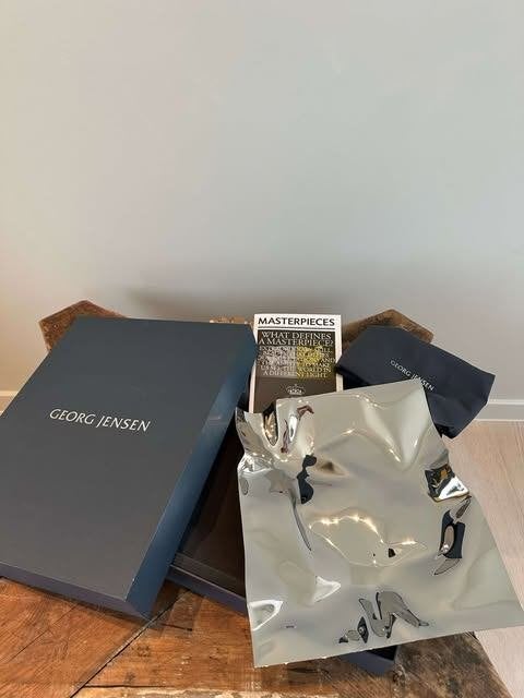 Georg Jensen Verner Panton, Ophalen