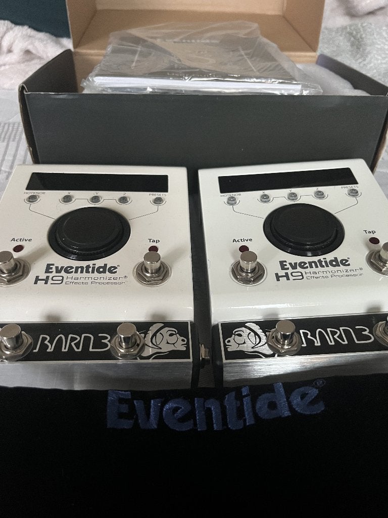 2 Eventide H9 + 2 Barn3 foot switches, Musique & Instruments, Enlèvement ou Envoi, Utilisé, Autres types