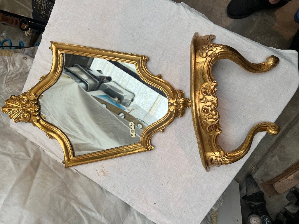 Vergulde barokspiegel met bijpassende console., Antiek en Kunst, Ophalen, Overige vormen, Minder dan 50 cm, Minder dan 100 cm